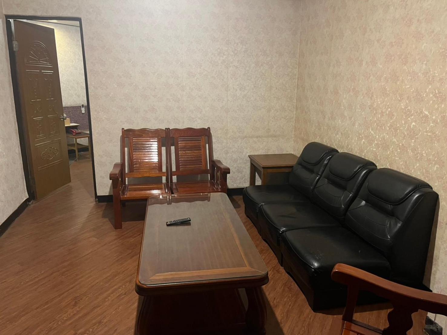 他里霧ta Li Woo Hotel Dounan Exterior photo